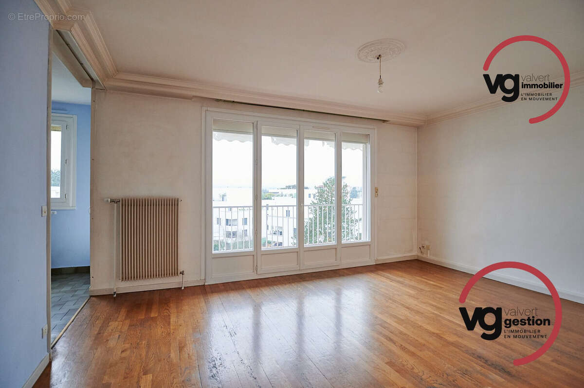 Appartement à TASSIN-LA-DEMI-LUNE
