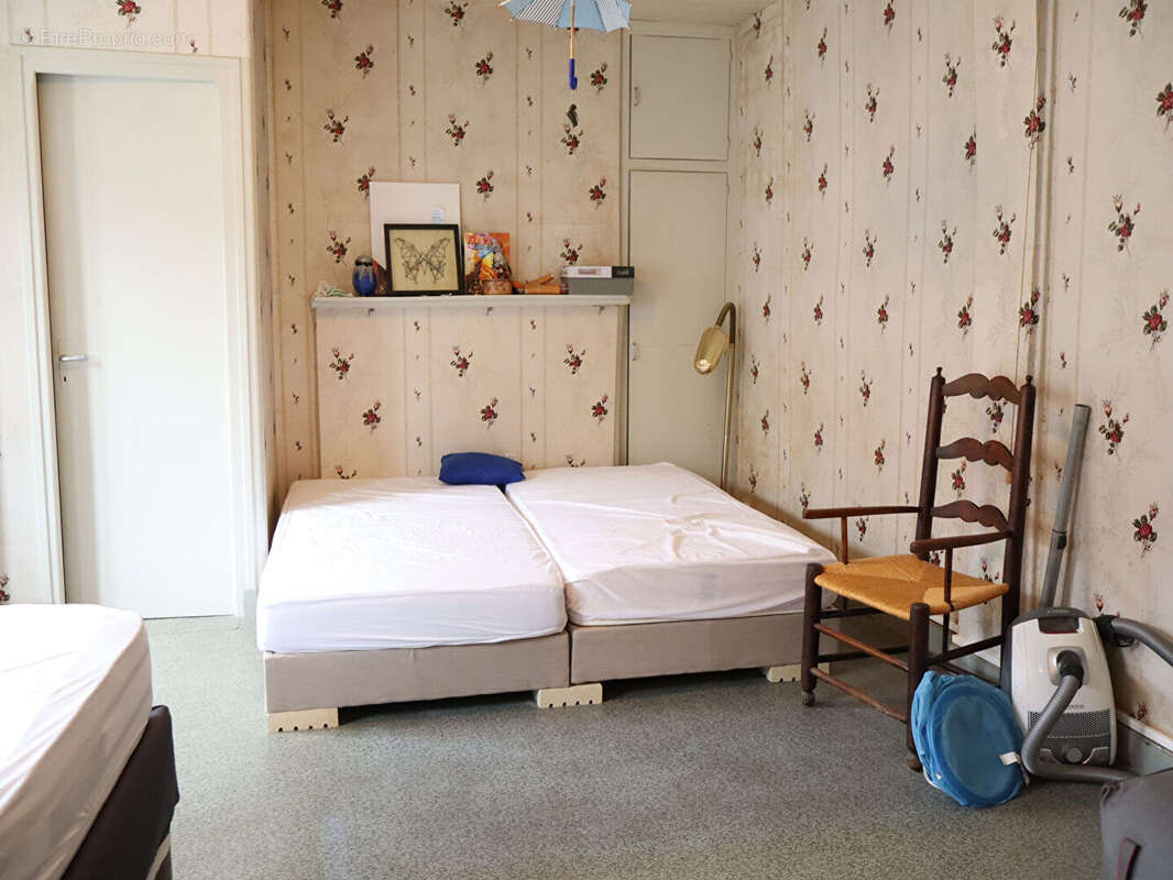 Maison à SAINT-GEORGES-DE-ROUELLEY