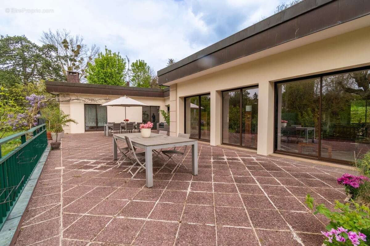 Maison à MONTLIGNON