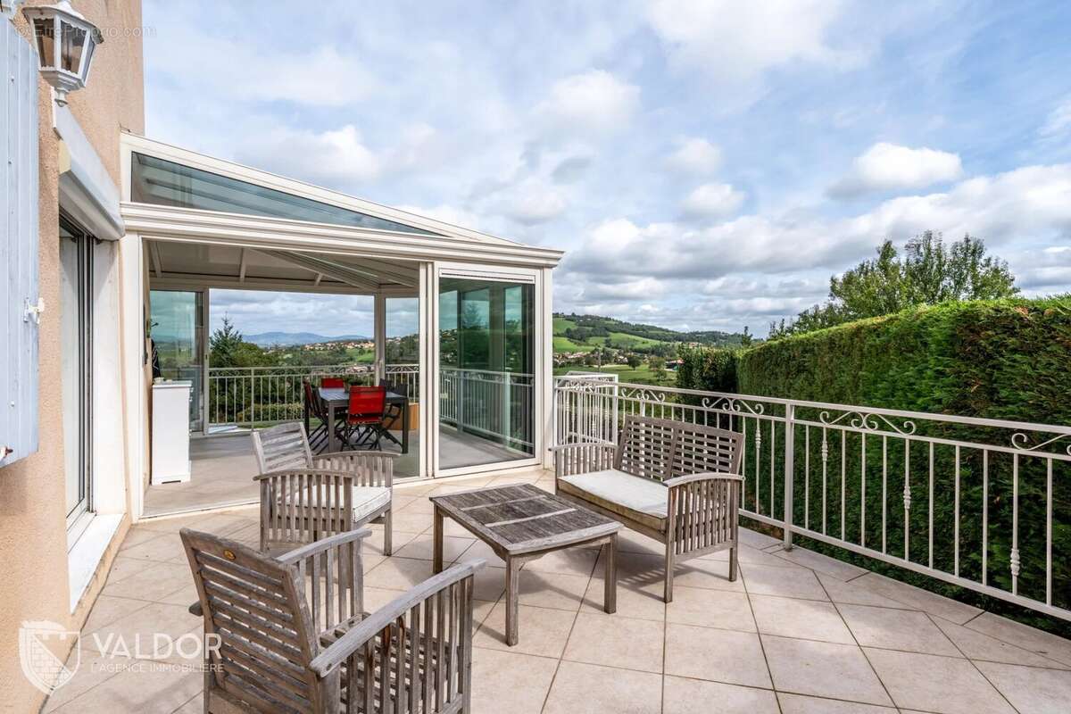 Maison à SOURCIEUX-LES-MINES