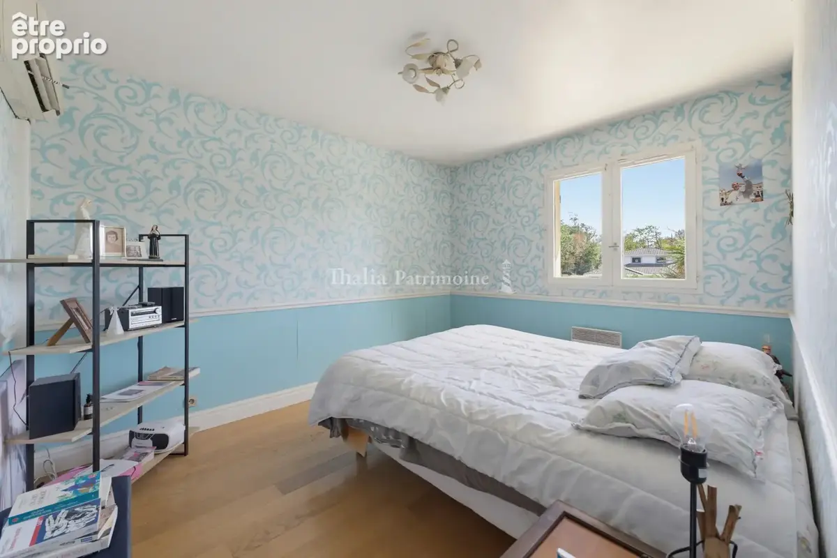BOULIAC - secteur prisé, maison familiale avec piscine chauffée - photo 11