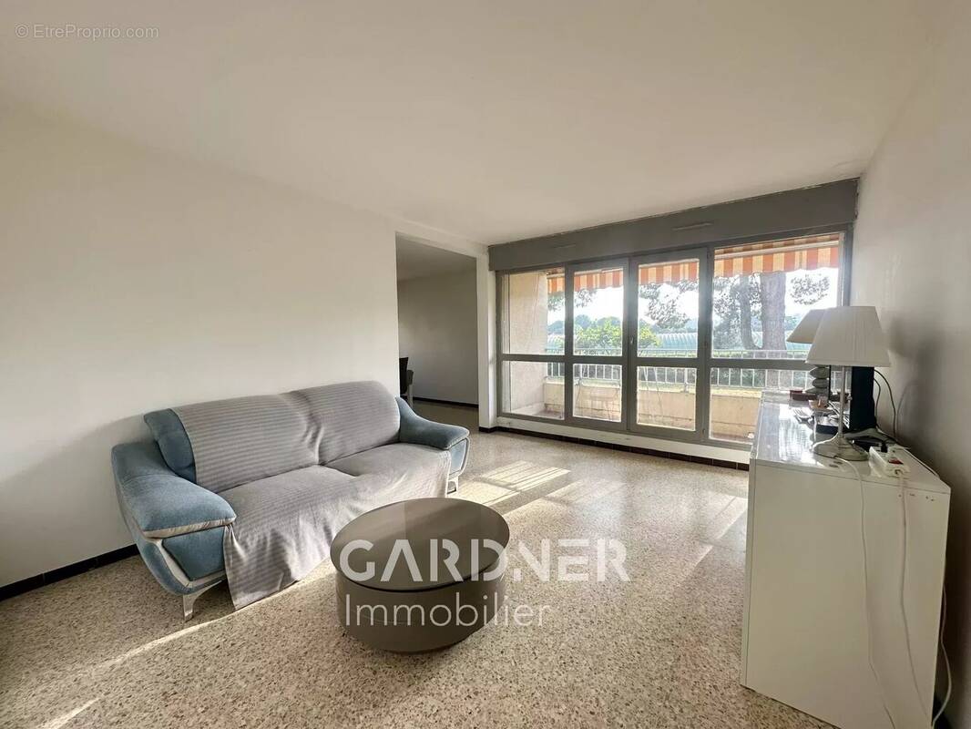 Appartement à AUBAGNE