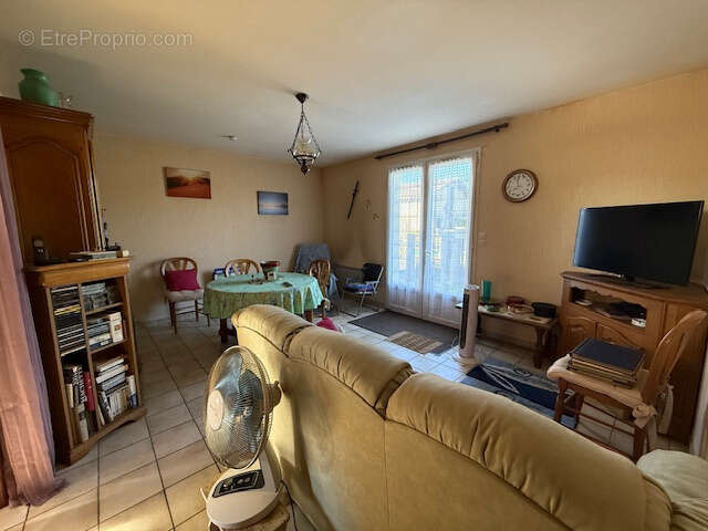 Maison à SAINT-AIGULIN