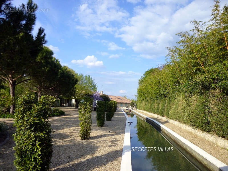 Maison à FARGUES-SAINT-HILAIRE