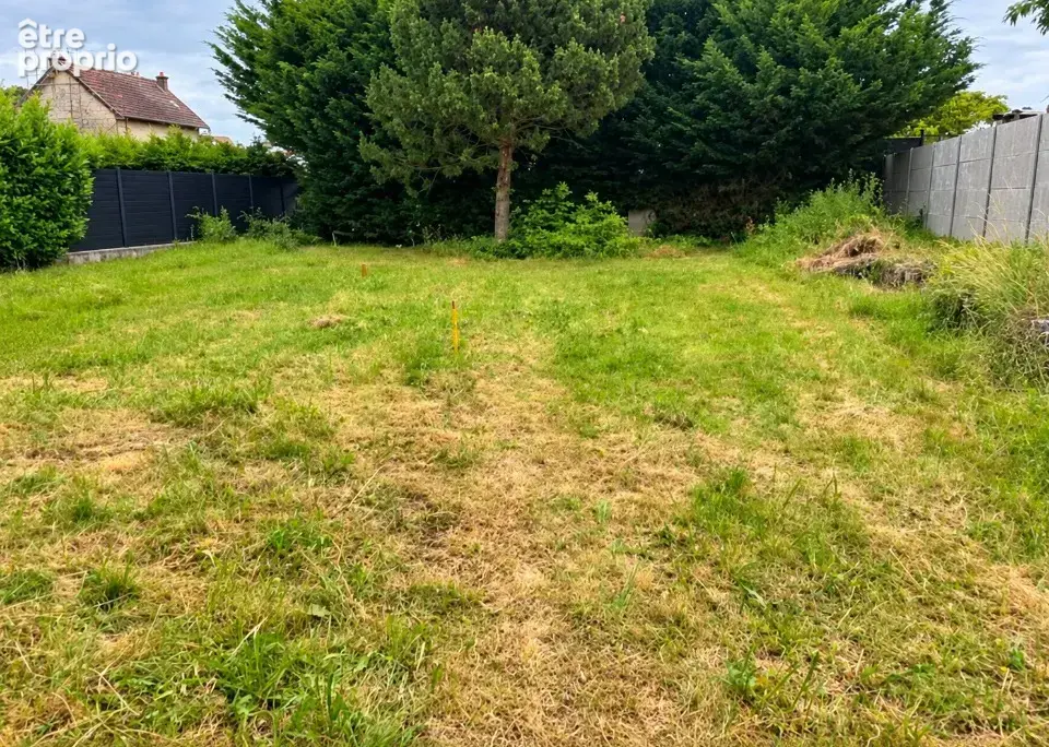 Photo Terrain à Saint-Mard au prix de 181 000€