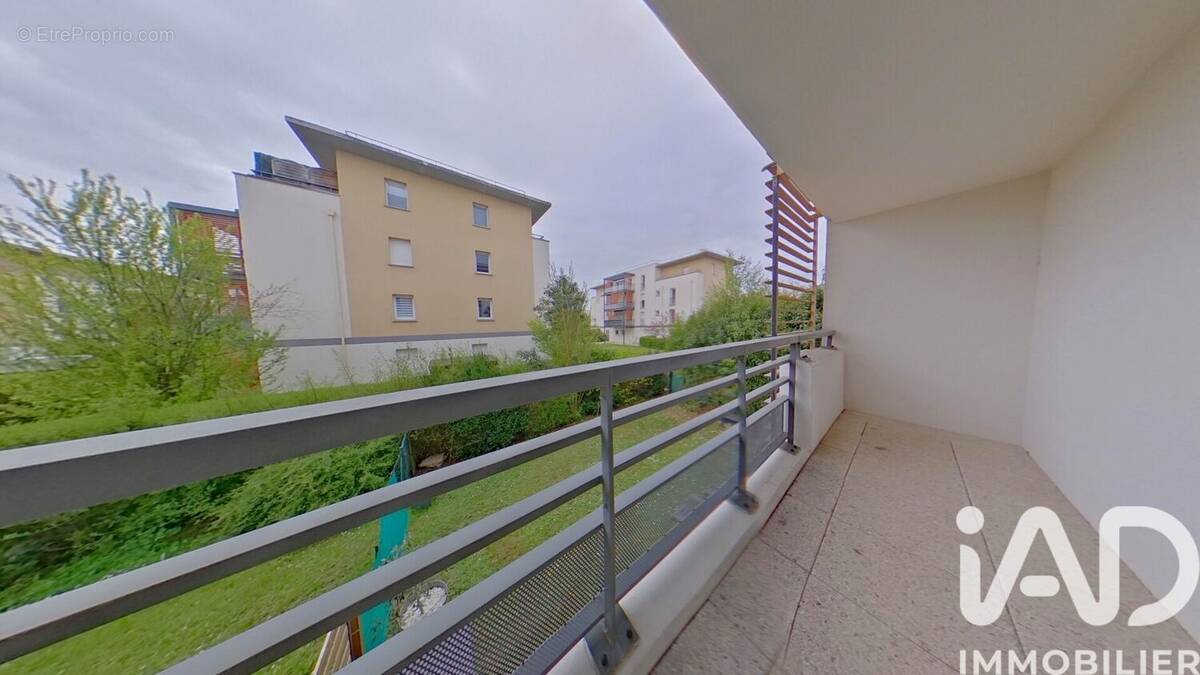 Photo 1 - Appartement à LIEUSAINT