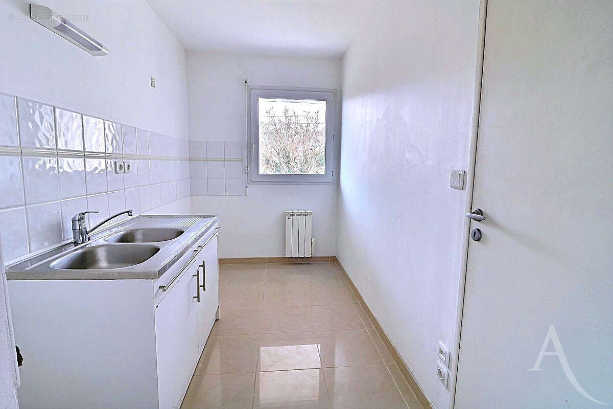 Appartement 3 chambres à Villenave d'Ornon / limite Talence - photo 6