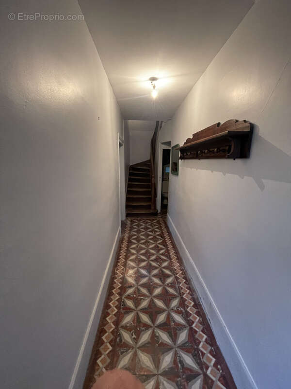 Maison à SAINT-OUEN-LES-VIGNES