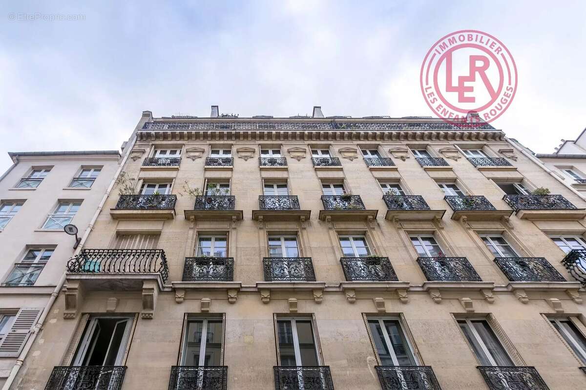 Appartement à PARIS-3E