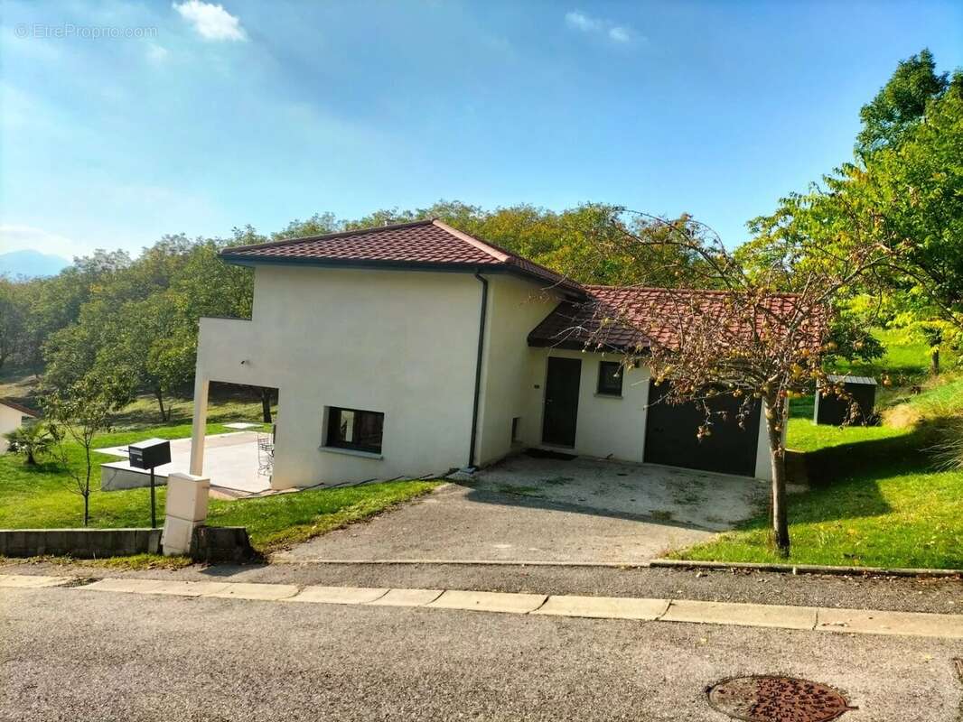 Maison à PONT-EN-ROYANS