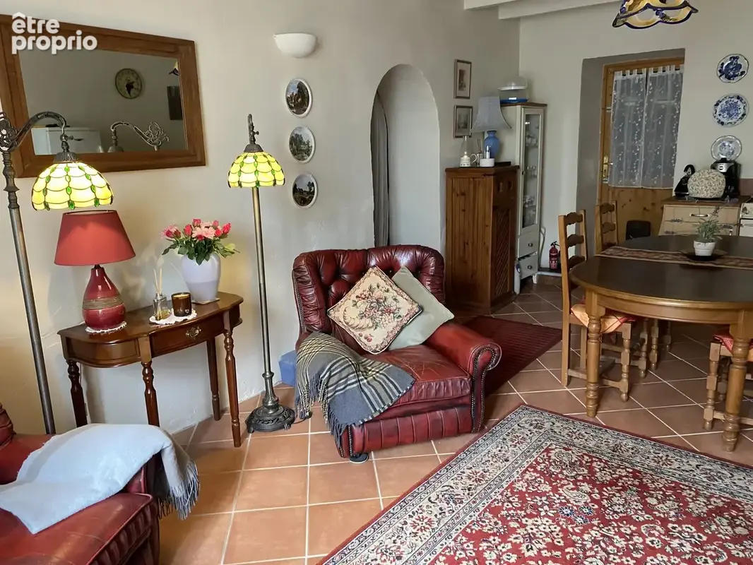 Maison de caractère en pierre de 2 chambres avec grange. - photo 4