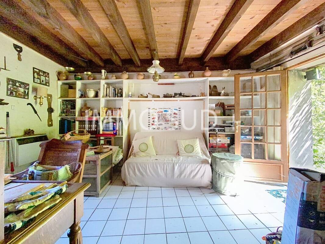 Maison à ENTRAIGUES