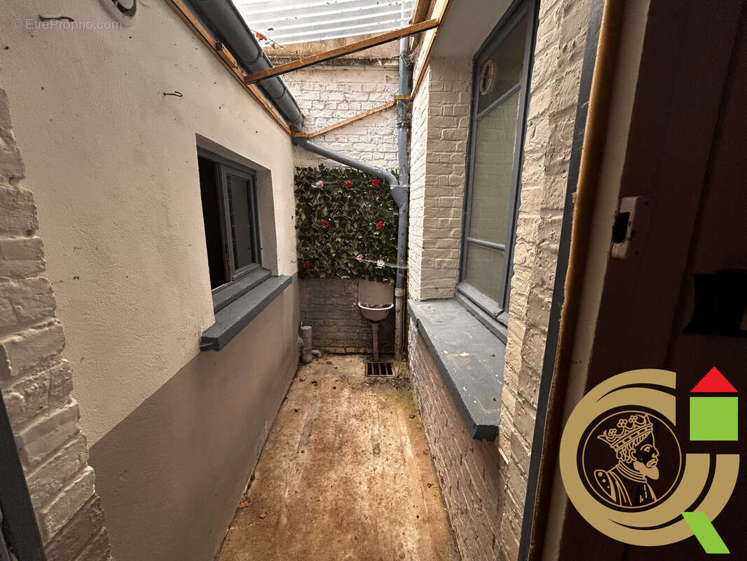 Maison 108 m² à Saint-Pol-Sur-Ternoise  - photo 5