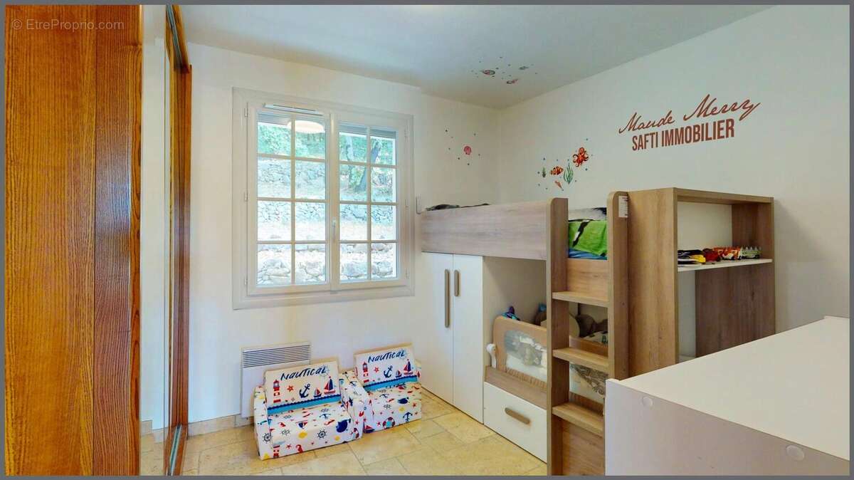Maison 165 m² à La Roquebrussanne  - photo 9