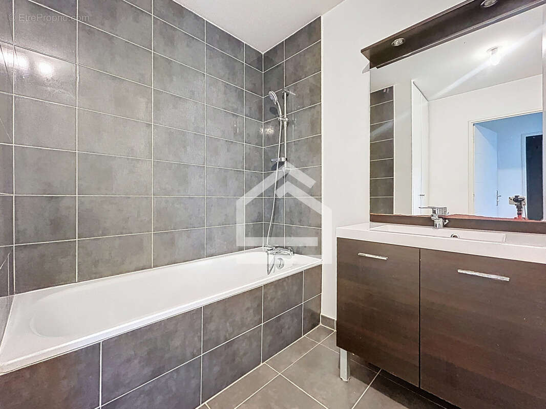 Appartement à VILLENAVE-D'ORNON