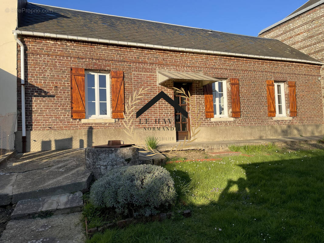 Maison à GONNEVILLE-LA-MALLET