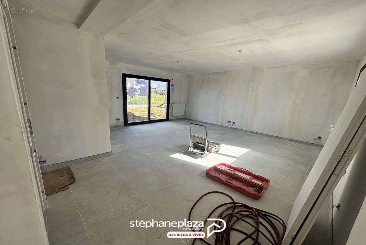 Maison à FRANQUEVILLE-SAINT-PIERRE