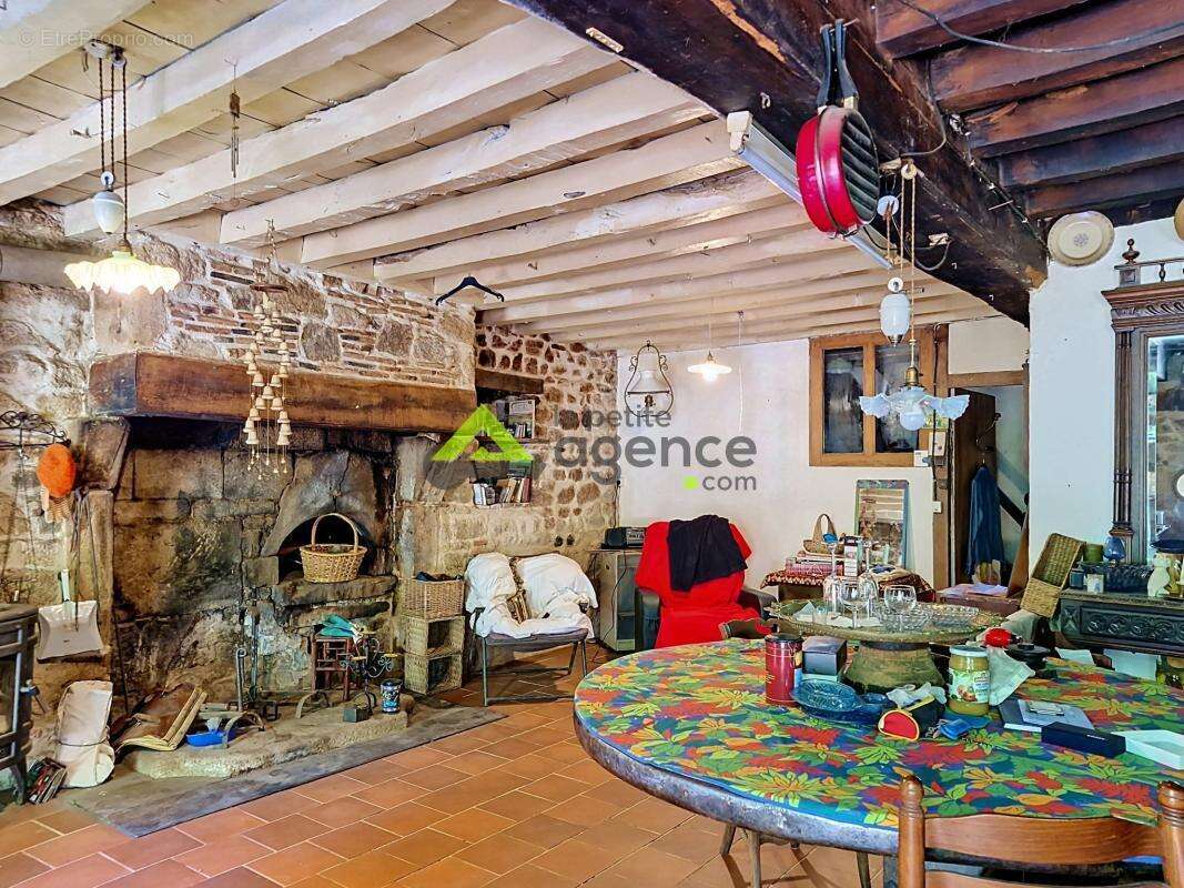 Maison en pierre - 137 m2 - photo 4