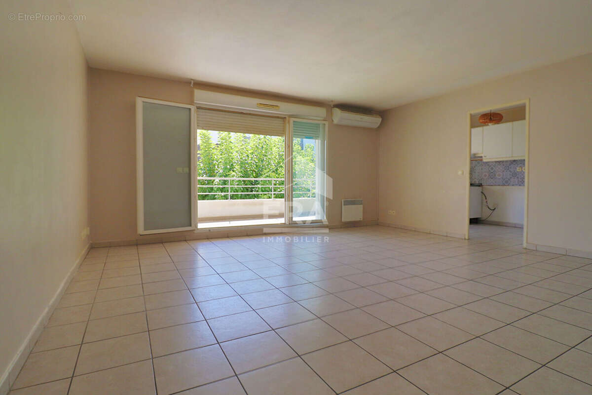Appartement à MARSEILLE-10E
