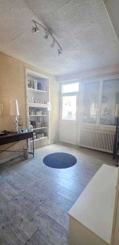 Maison à ARNAC-POMPADOUR