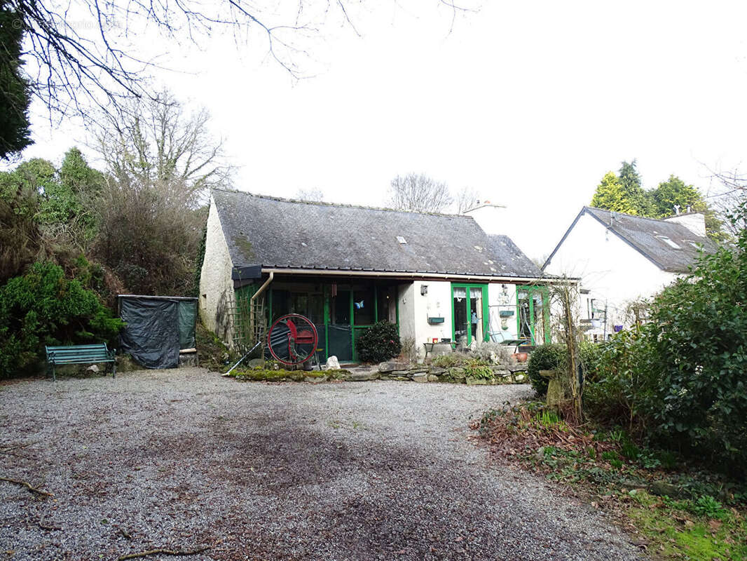Maison à SAINTE-TREPHINE