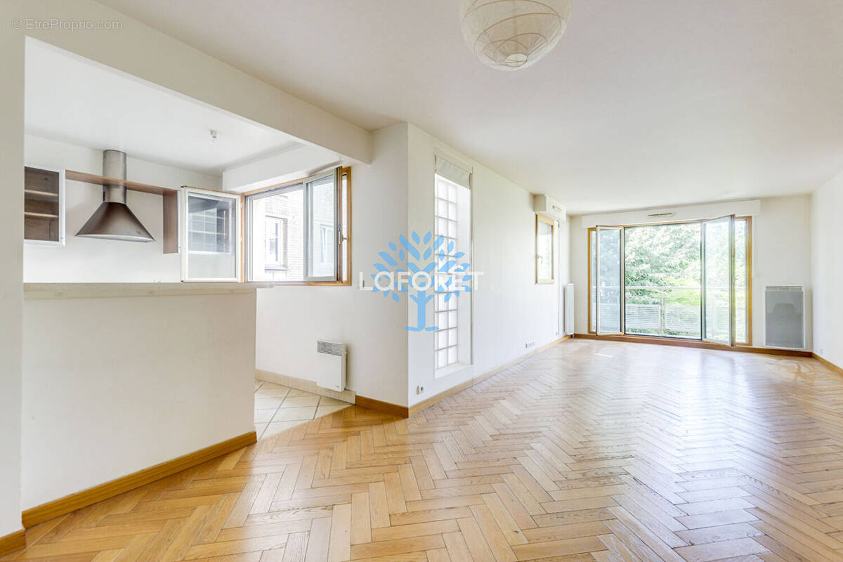 Appartement à PARIS-20E
