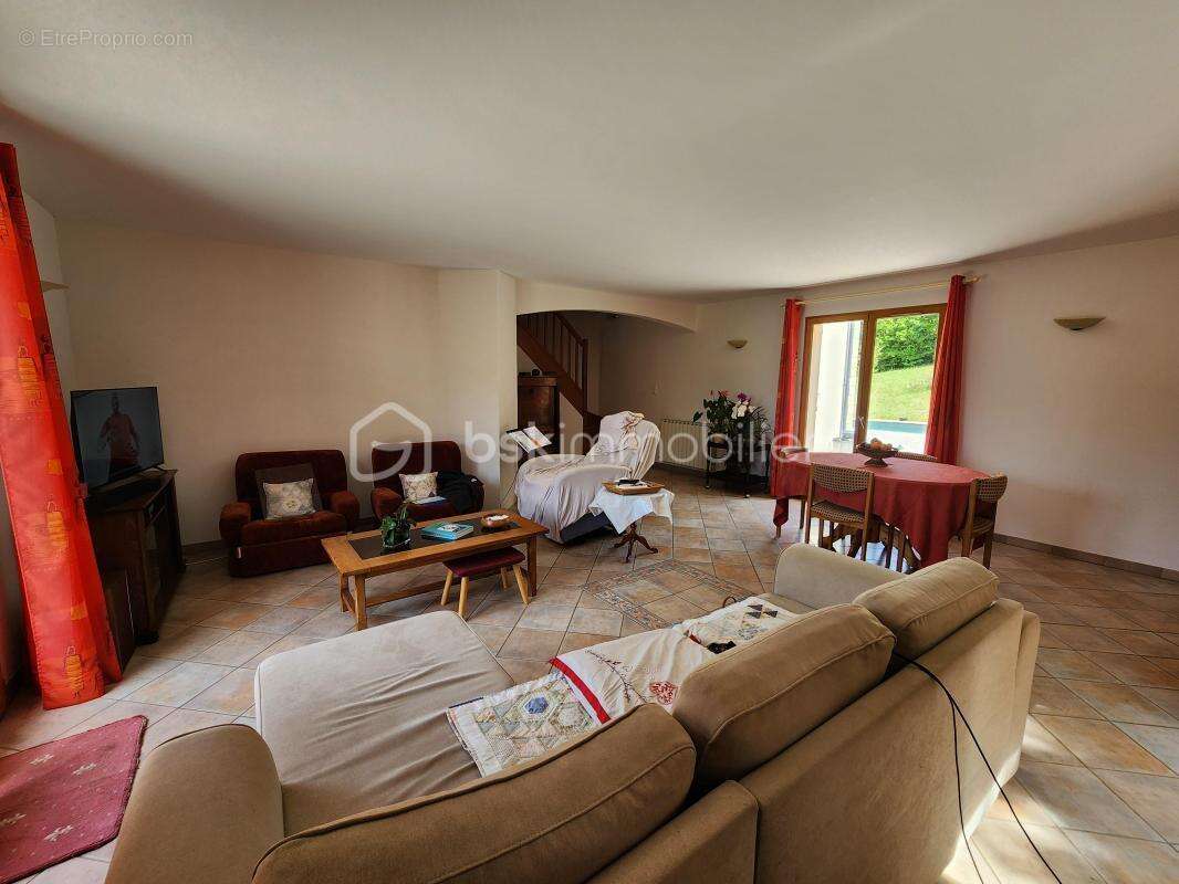 Belle maison familiale avec appartement indépendant et piscine, à 10 min au nord de Sens - photo 7