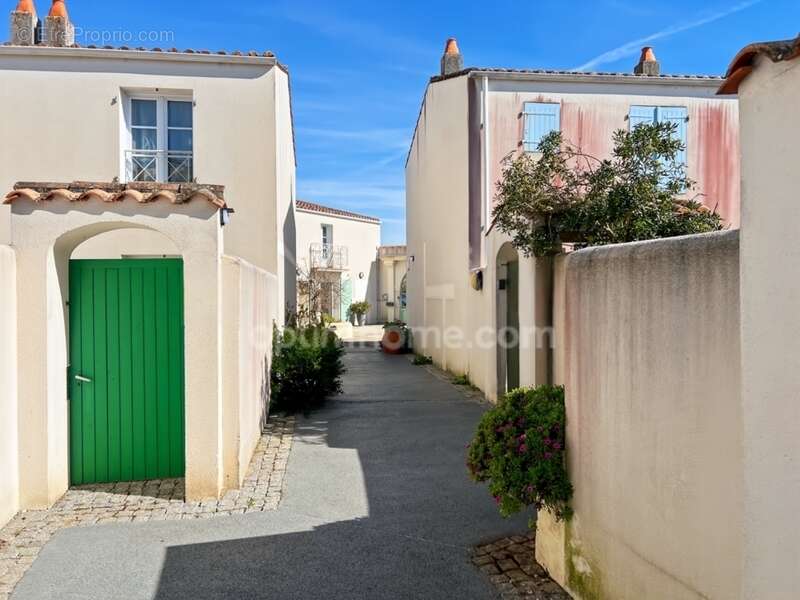 Maison à LA FLOTTE