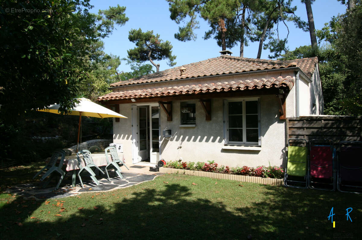 Villa en viager occupé, quartier de Vallières - photo 3