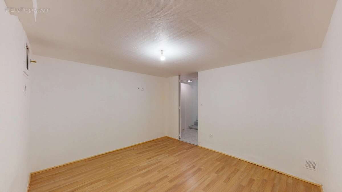 Appartement 74 m² à Drancy  - photo 19
