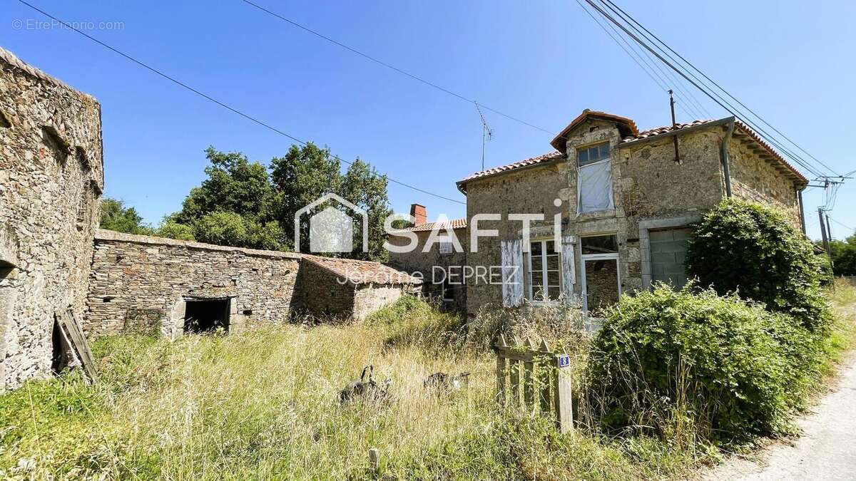 Photo 4 - Maison à MAREUIL-SUR-LAY-DISSAIS