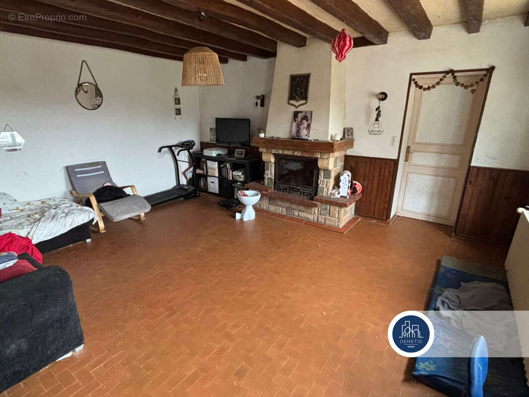 Maison à YVRE-LE-POLIN