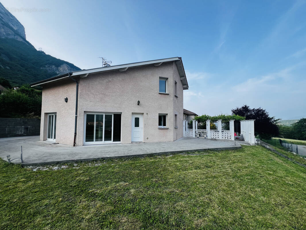 Maison à SAINT-PAUL-DE-VARCES