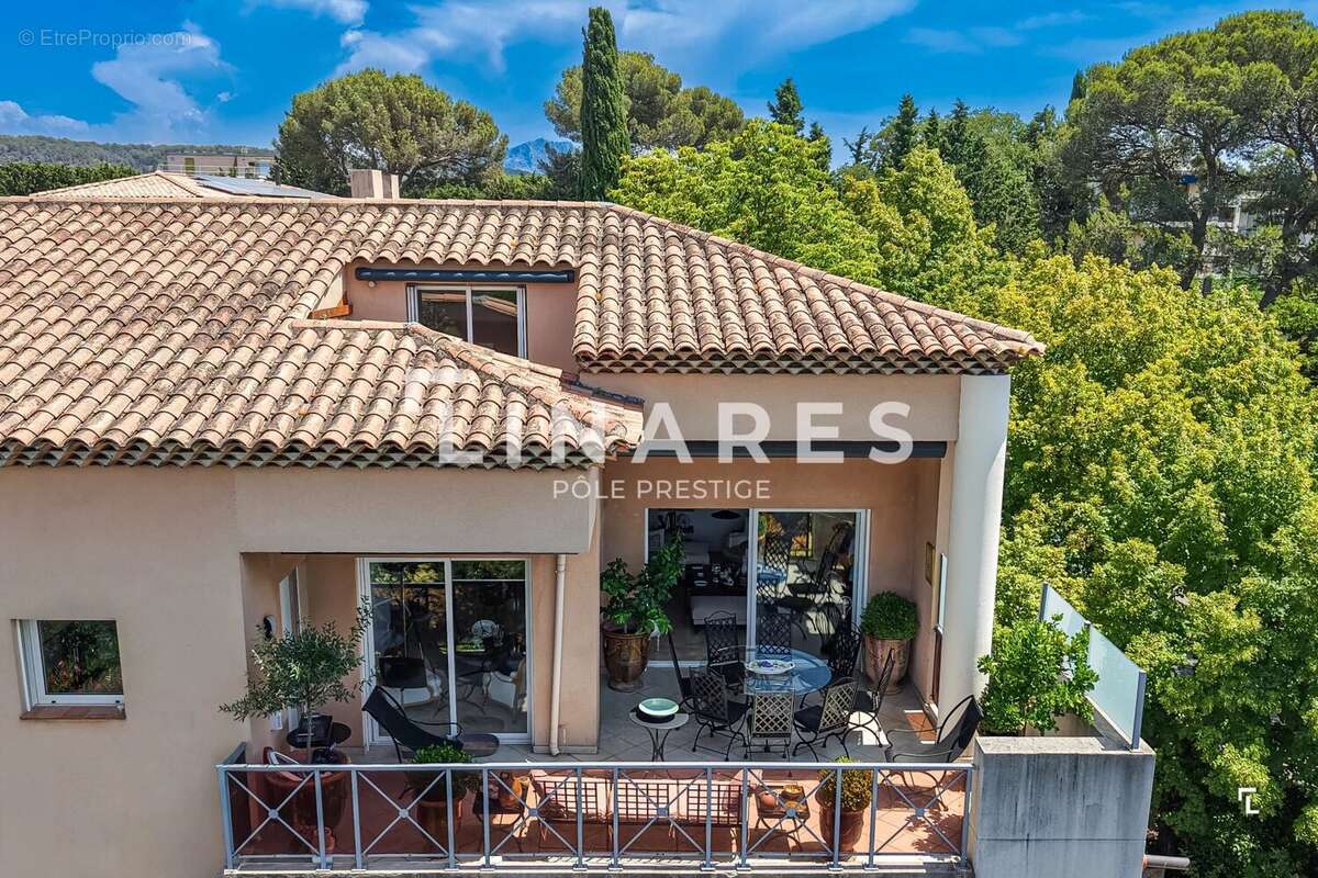 Appartement à AIX-EN-PROVENCE