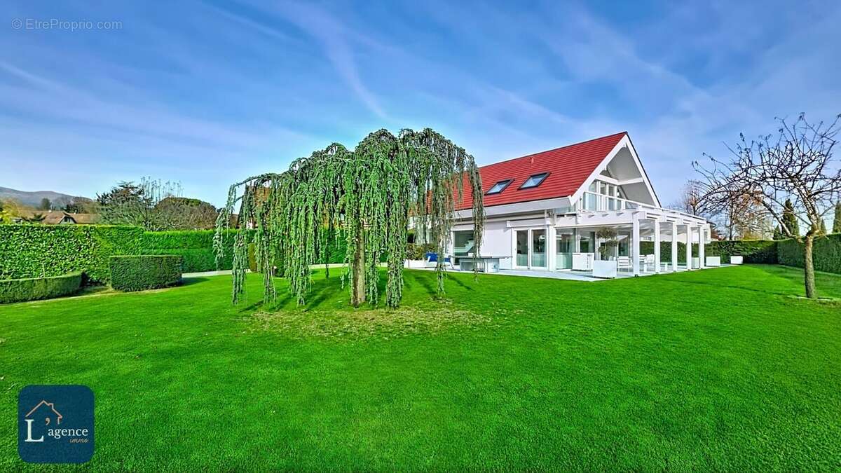 Maison à PREVESSIN-MOENS