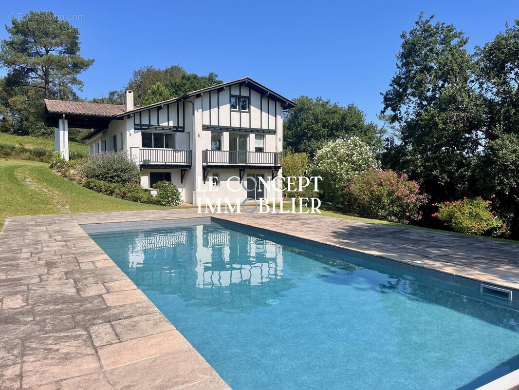 Maison à BASSUSSARRY