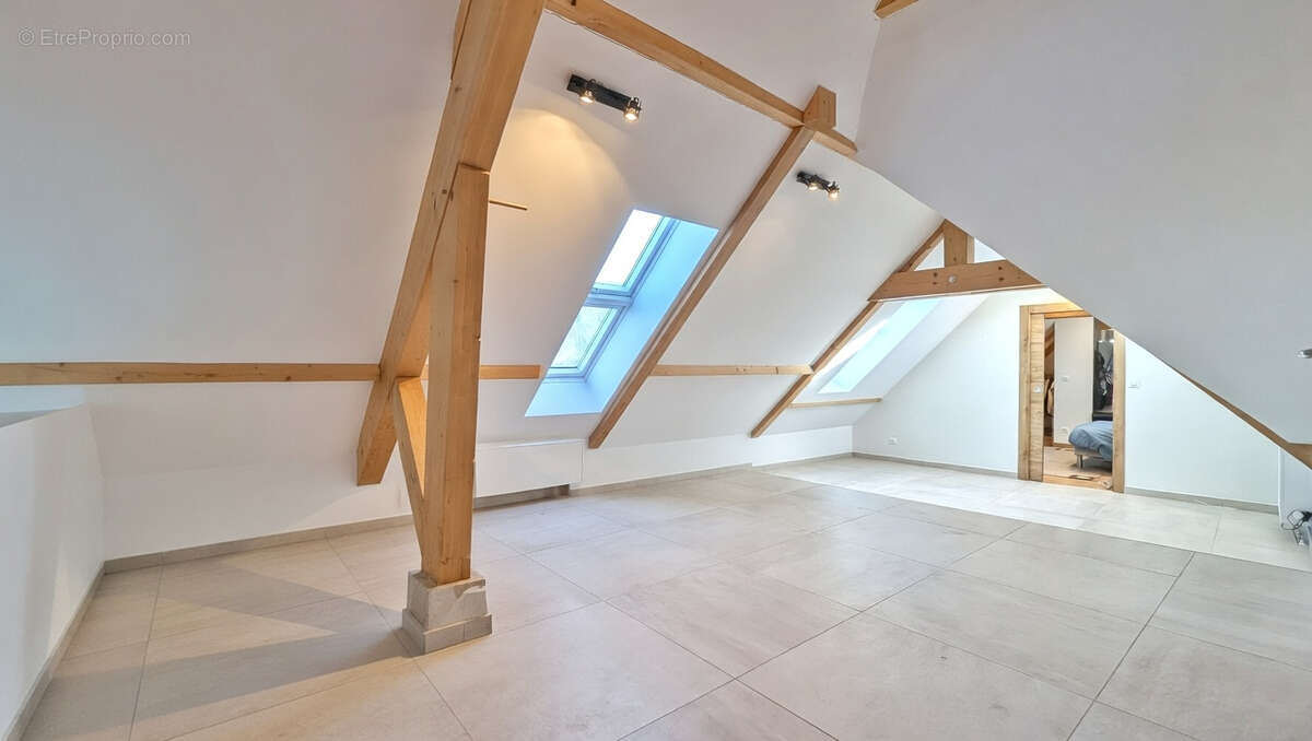 Appartement à SEYNOD