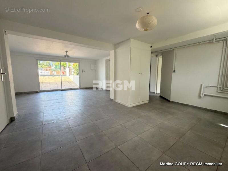 FLEURY-LES-AUBRAIS (45400)   Maison rénovée 160 m2 à fort potentiel d’évolution et double projection   5 chbr - photo 19