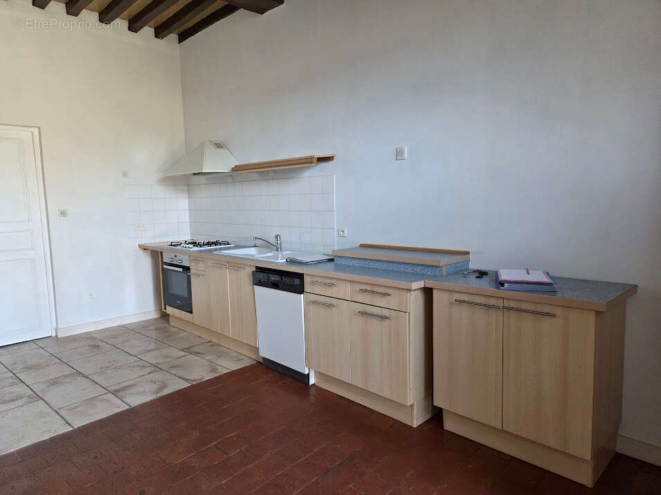 Maison ancienne de  4 pièces 92.11 m2 avec jardin clos - photo 4