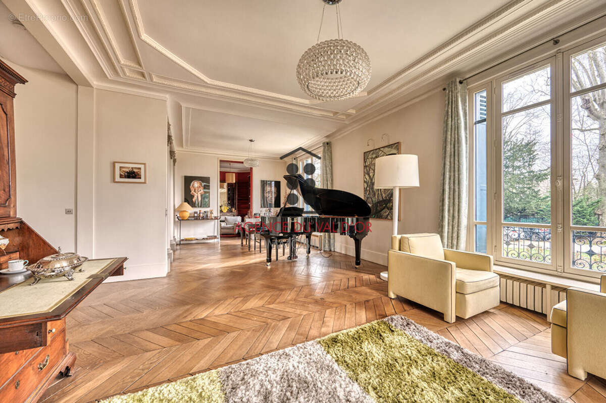 Maison à RUEIL-MALMAISON