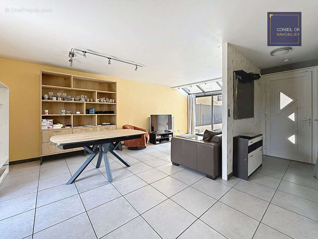 Maison 4 pièces 78m2 - Saint-Genis-Laval - photo 7
