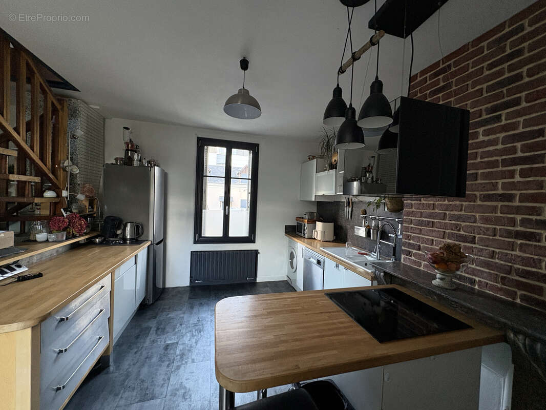 Maison à SAINT-PIERRE-DES-CORPS