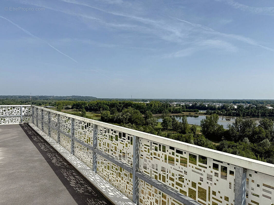 Appartement à VILLENAVE-D&#039;ORNON