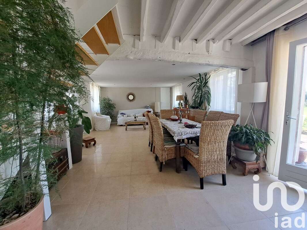 Photo 3 - Maison à SAINT-JUST-EN-CHAUSSEE