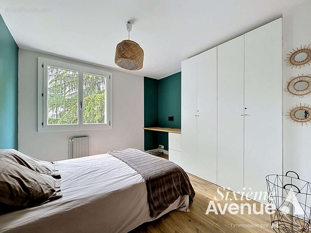 Appartement à BRON