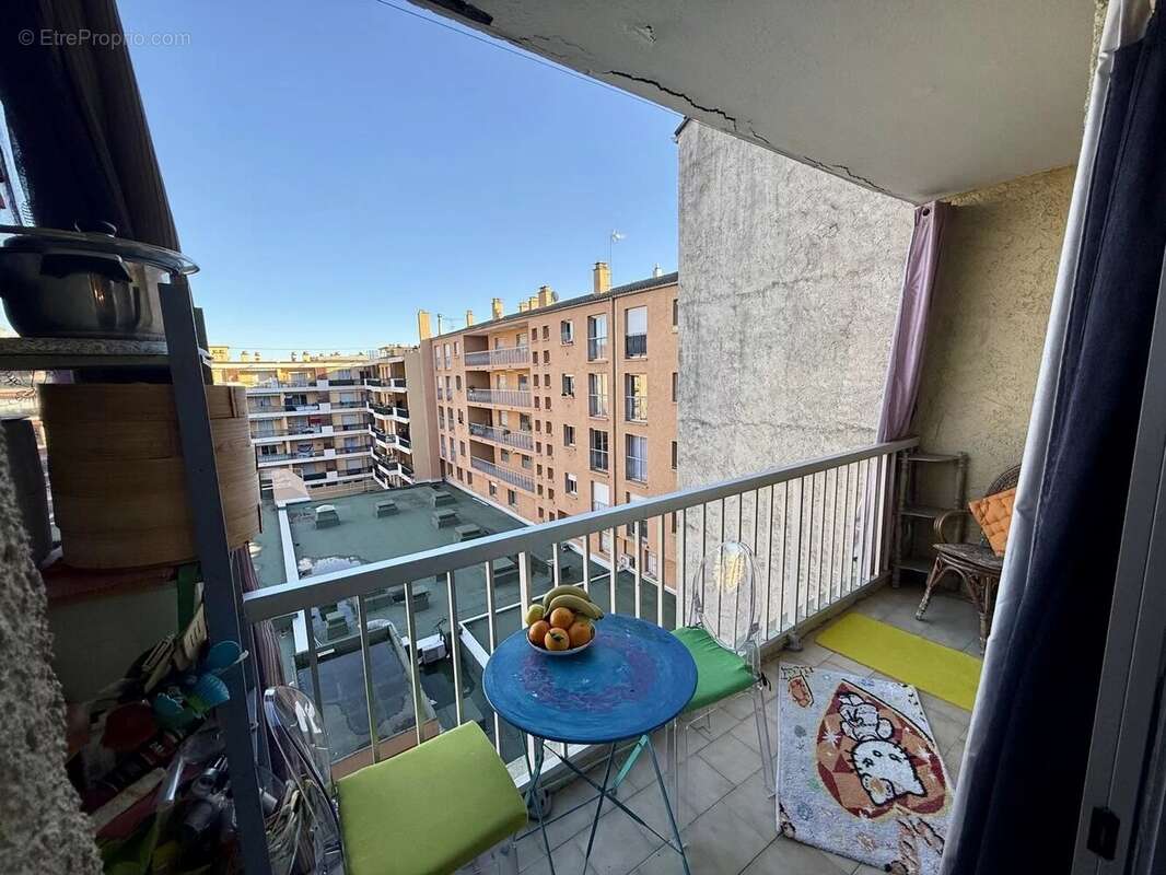 Appartement à VENCE