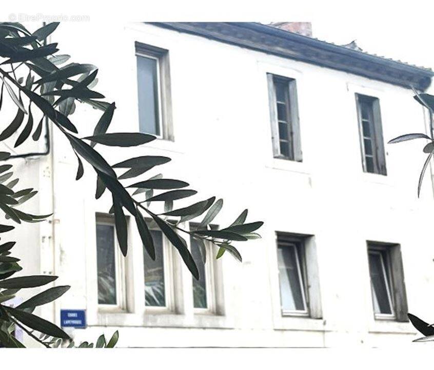 Appartement à LEZIGNAN-CORBIERES