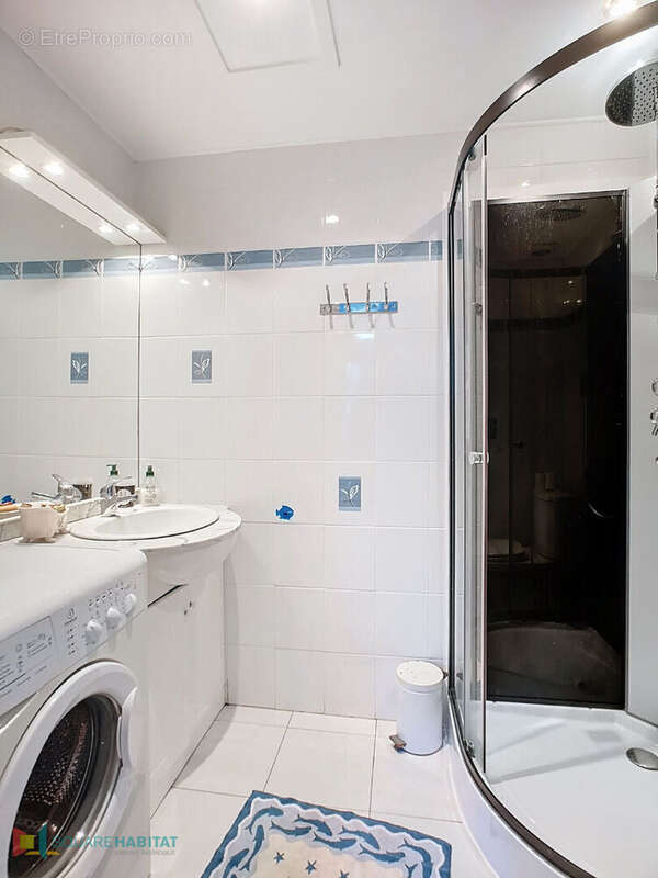 Appartement à MANDELIEU-LA-NAPOULE