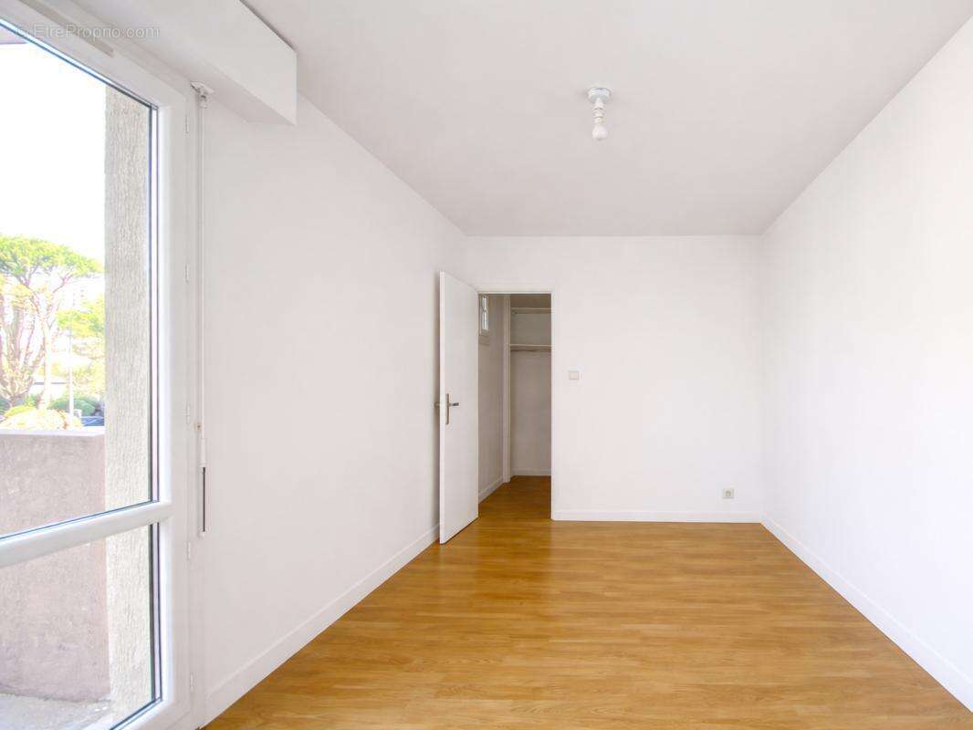 Appartement à MARSEILLE-12E