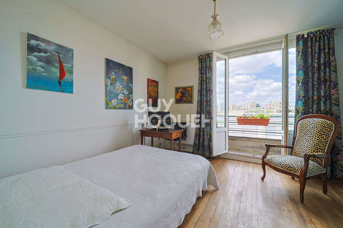 Appartement à ISSY-LES-MOULINEAUX
